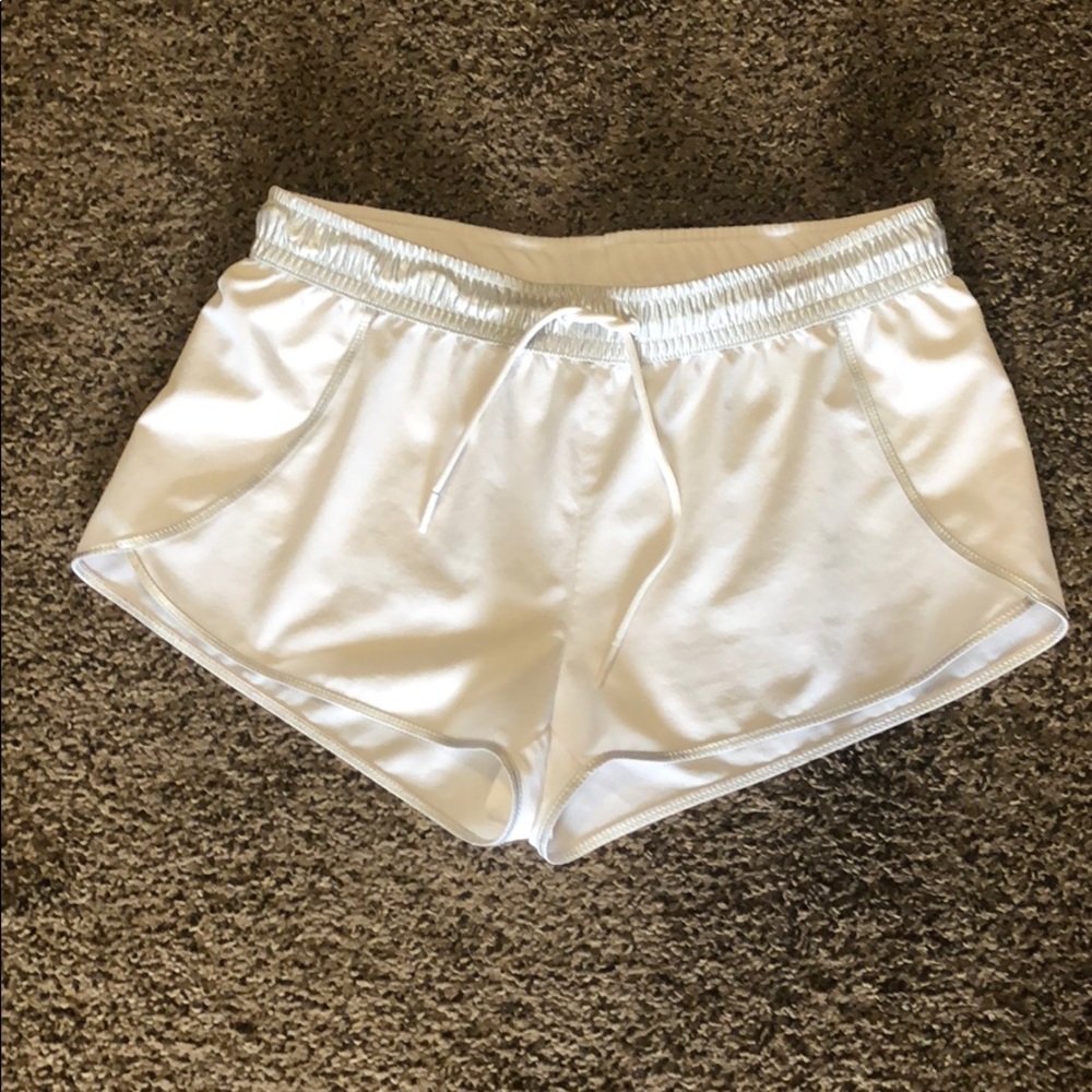Fabletics White Shorts Sz Small